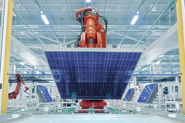solar-production-facility-2