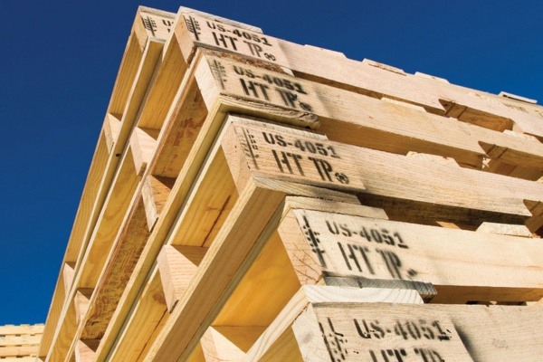 Heat treated pallets