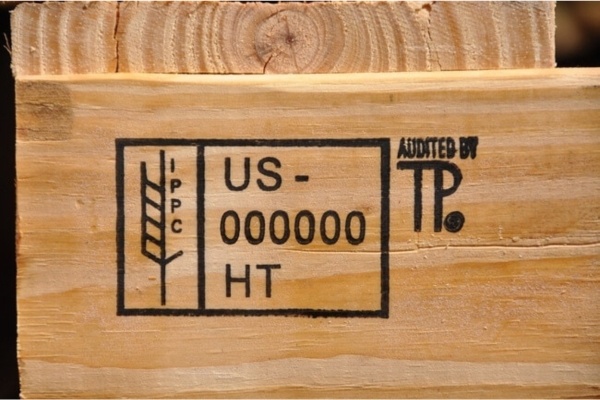 IPPC ISPM 15 heat treatment seal on lumber