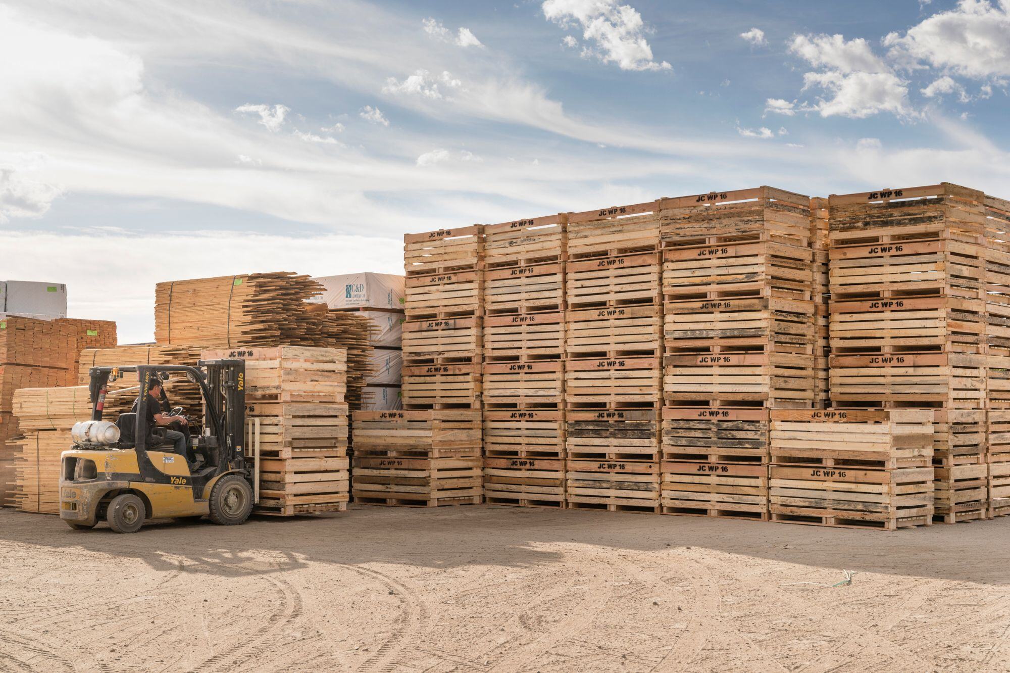 agriculture-bins-ufp-packaging 