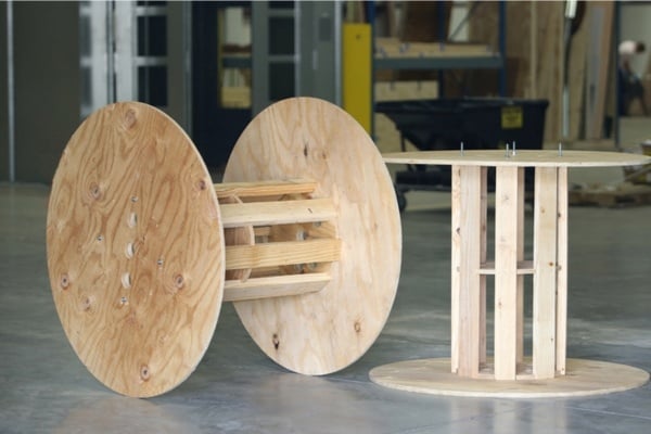 Wooden spools for cables
